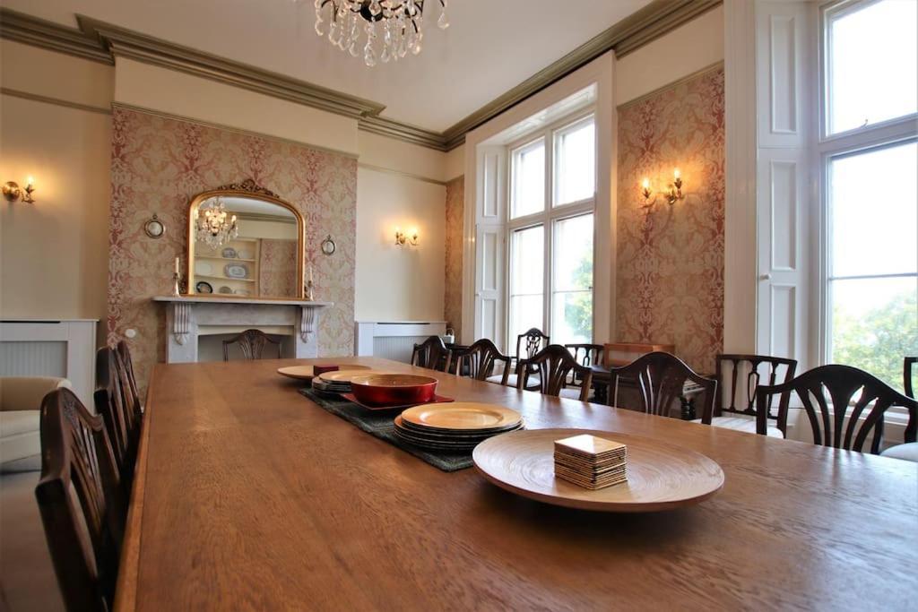The Old Vicarage Villa อิลฟราคูมบ์ ภายนอก รูปภาพ